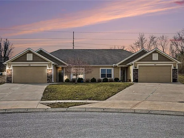 205 Ashmont Dr, Smithville, MO 64089