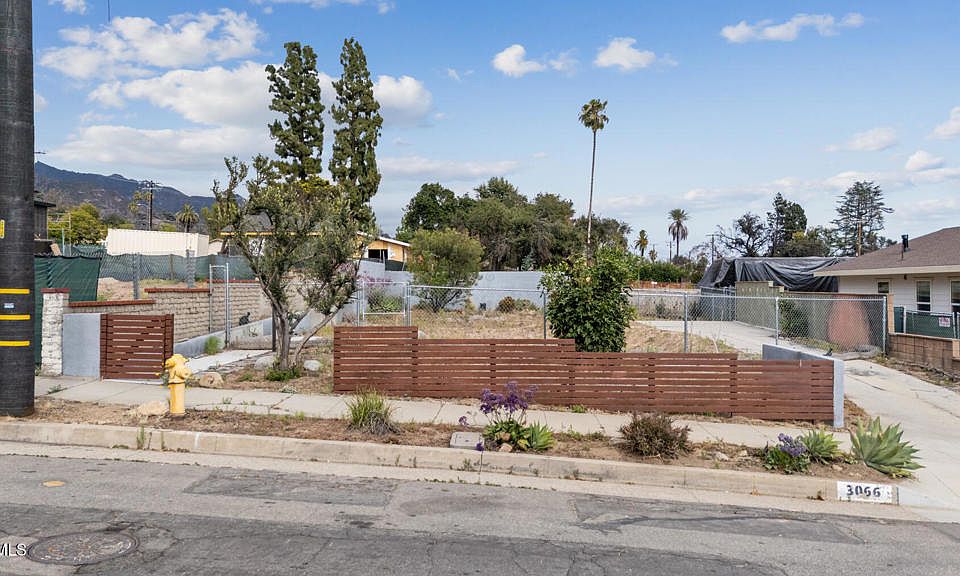 1st image of 3066 Glenrose Ave