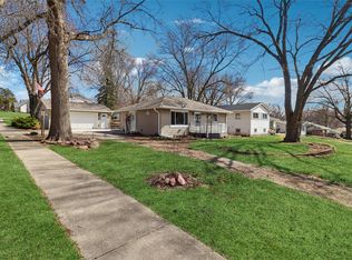 312 N J St, Indianola, IA 50125