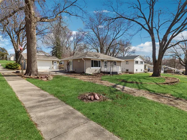 312 N J St, Indianola, IA 50125
