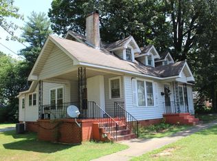 1107 9th Ave NE, Hickory, NC 28601