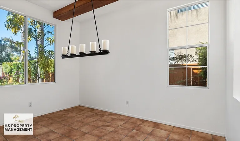 657 Prairie Dr — Photo 5