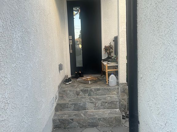 2nd image of 10249 Louise Ave