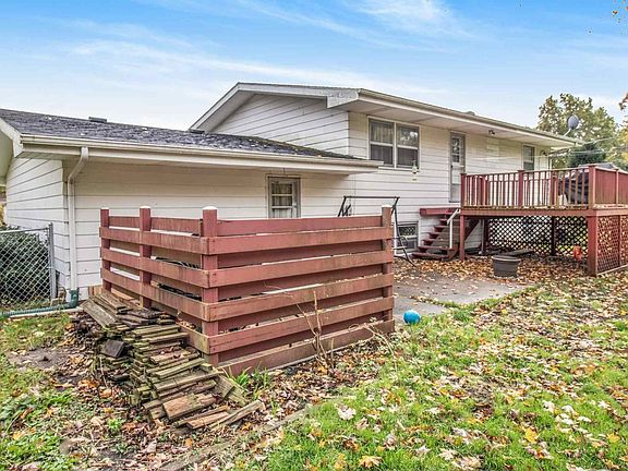 5th image of 55359 Cedar Ln