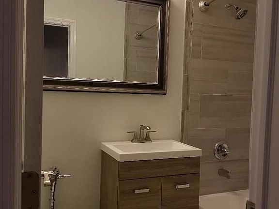 3rd image of 6035 Broadway APT 7M