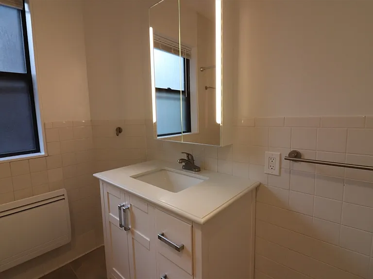 12 Park St — Photo 15