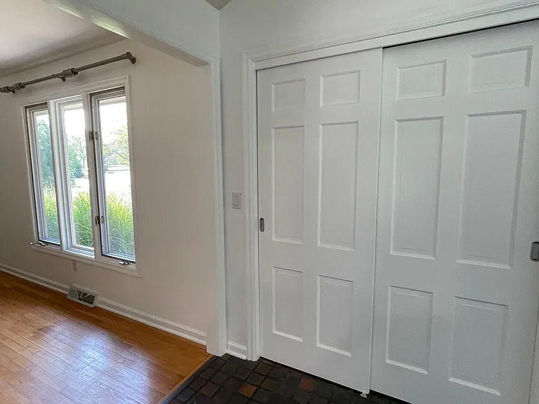Coat closet