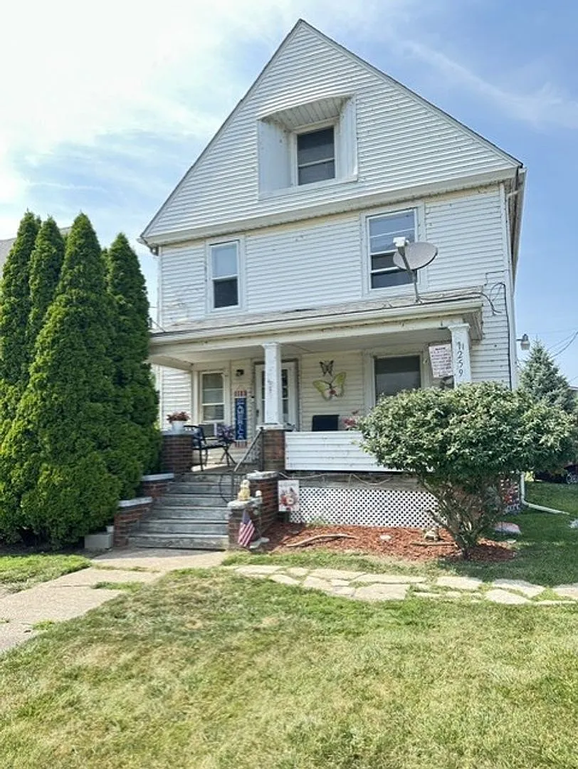 1257 East Erie Ave — Photo 1