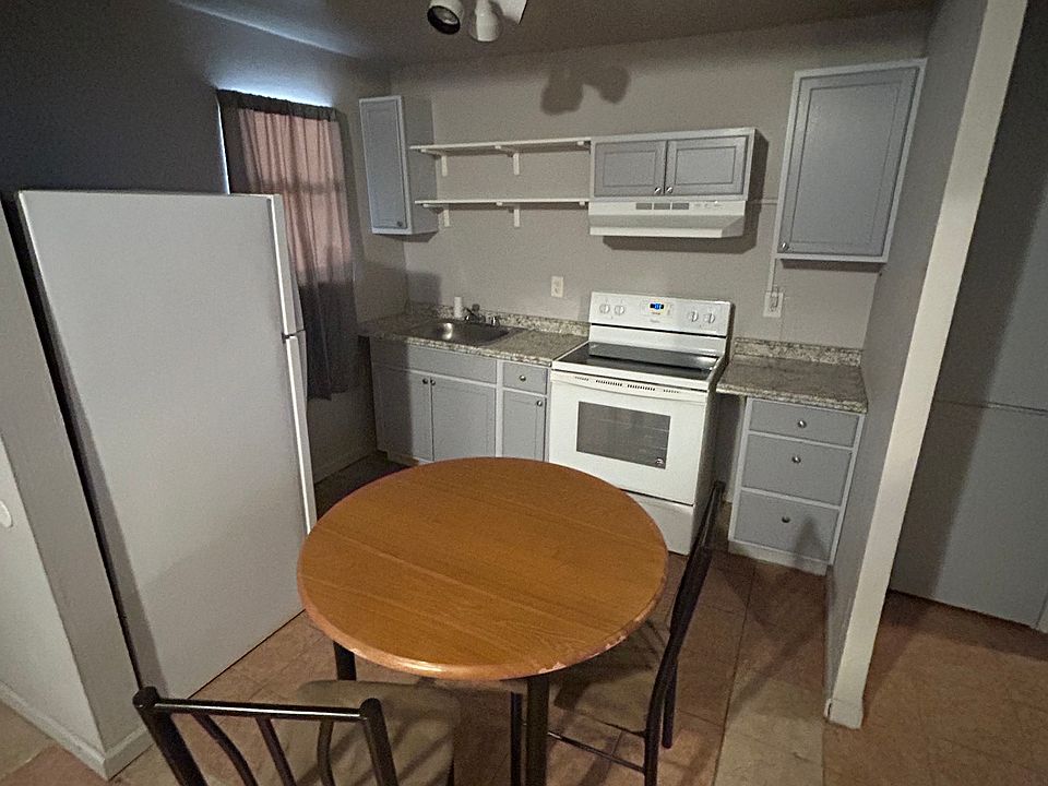 2nd image of 156 Chama St NE