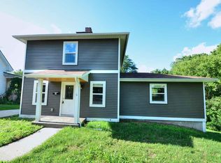 414 Oak St, Mount Horeb, WI 53572