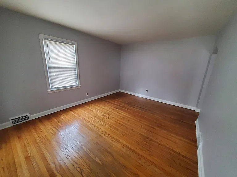 1419 Shingo Ave — Photo 4