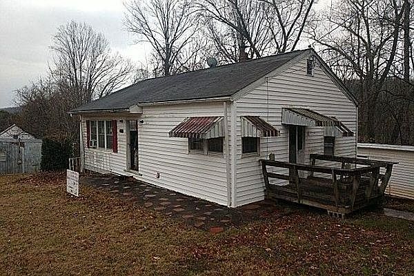 2nd image of 206 Kogertown Rd