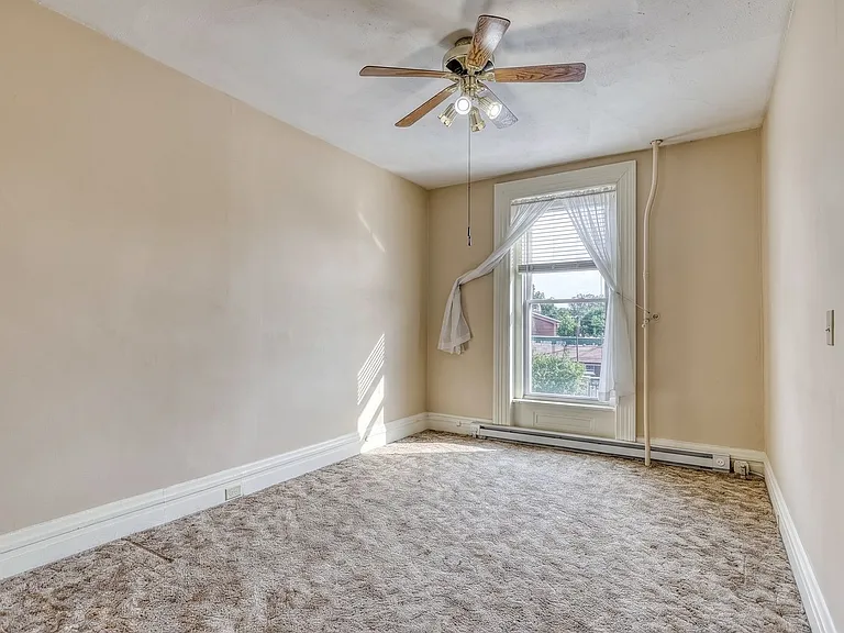 213-217 S Union St — Photo 15