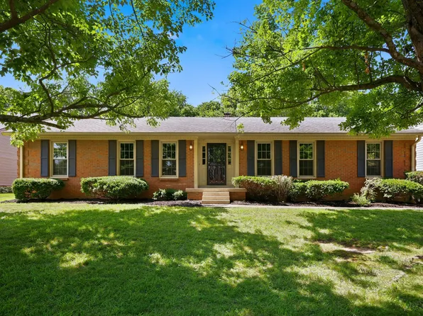 3316 Lyon Dr, Lexington, KY 40513