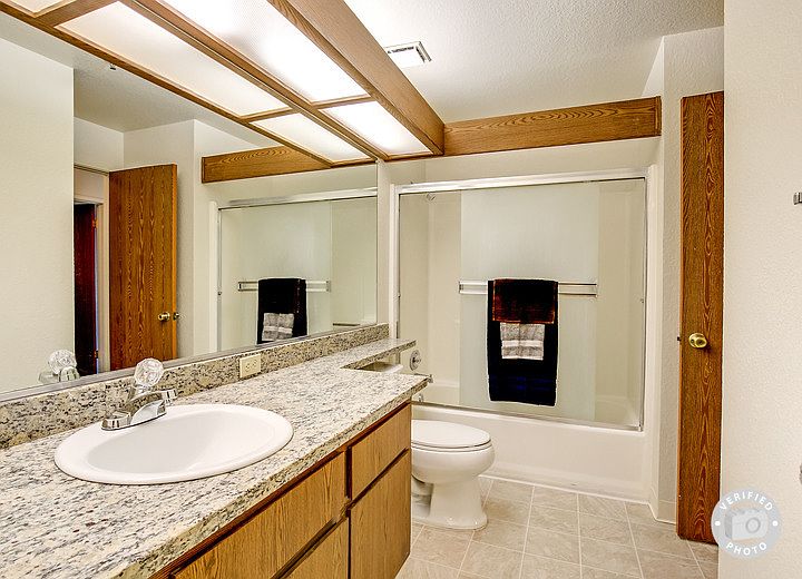 1st image of 2821 Lou Ann Dr APT 216