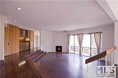 3rd image of 3042 Franklin Canyon Dr