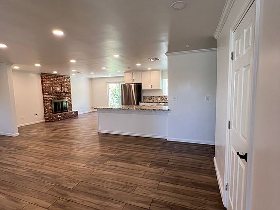 4th image of 3917 Granada Ave