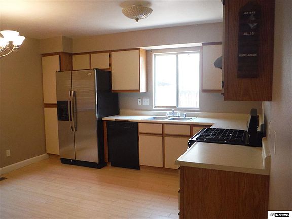 2nd image of 1714 Catham Ln
