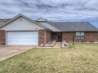 8913 E 60th St, Tulsa, OK 74145
