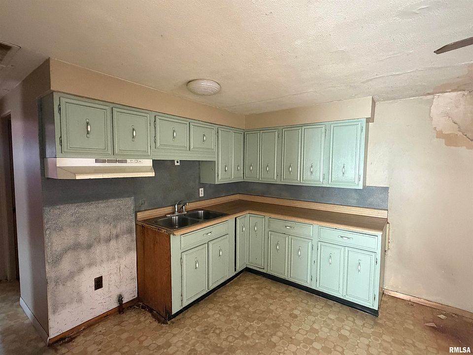 2nd image of 1113 N 14th St