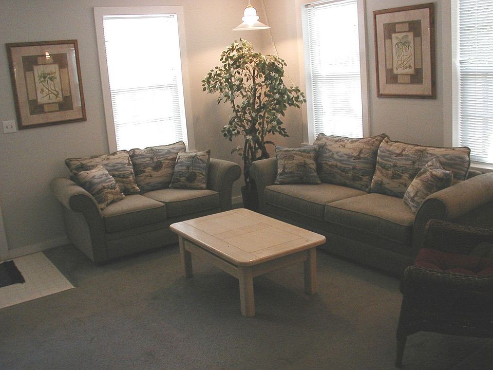 2nd image of 5 Higgs Ln