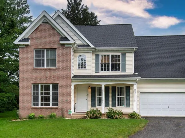 2419 Larkwood Dr, Wilmington, DE 19810