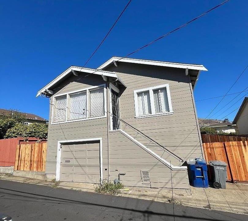 1st image of 210 7th Ln