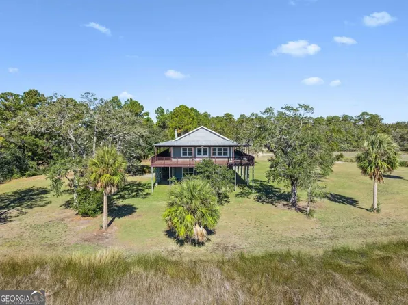 281 Marsh Breeze Ln, Waverly, GA 31565