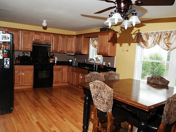 kitchen &nook 21x13