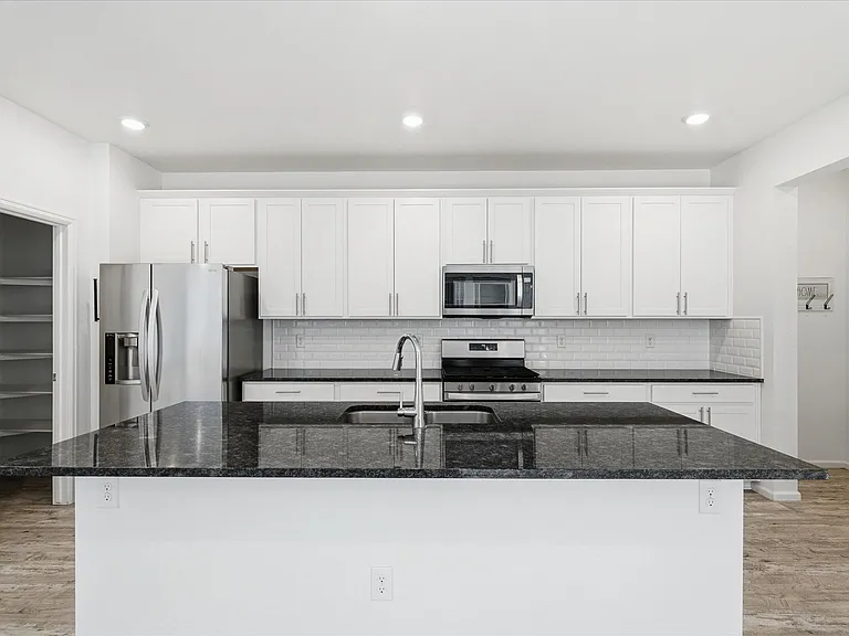 11393 Iron Ore Ct — Photo 8