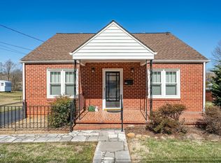 1307 Orleans St, Johnson City, TN 37601
