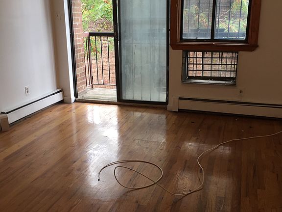 3rd image of 188 8th St #2WQ