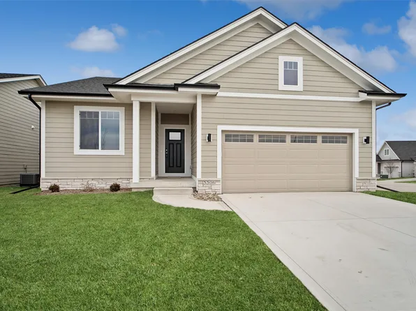 3306 NE Fawn Ln, Ankeny, IA 50021