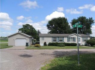 4421 Alpha St, MUSCATINE, IA 52761