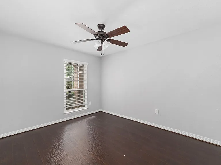 20822 Whitevine Way — Photo 9