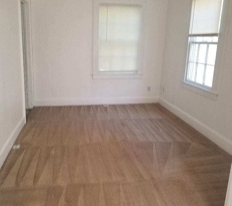 2nd image of 71 Cushing St
