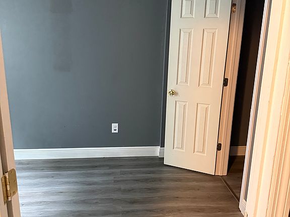 2nd image of 110 Joplin St