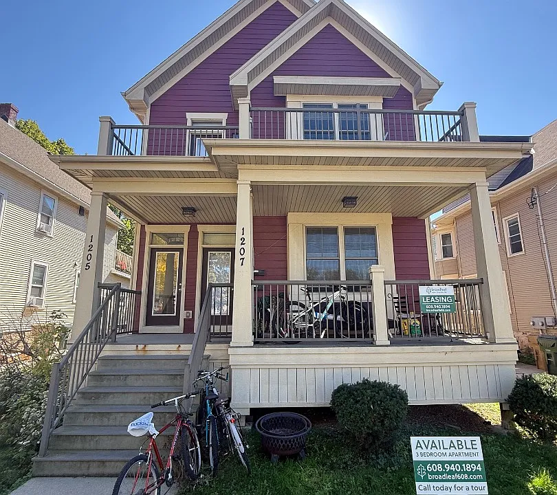 1207 Mound St #1