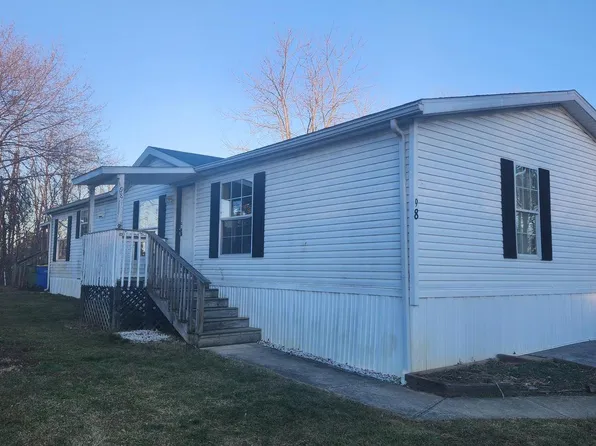 98 Vasilios Dr, Carlisle, PA 17015