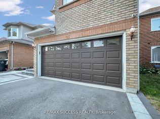 63 Blue Spruce St N, Brampton, ON L6R1C4