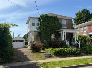 27 Longview Ave, Fairfield, CT 06824
