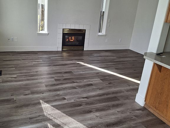 4th image of 882 SE 74th Ave #882