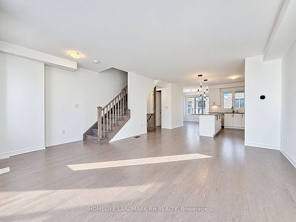 4th image of 8 Avani Ave