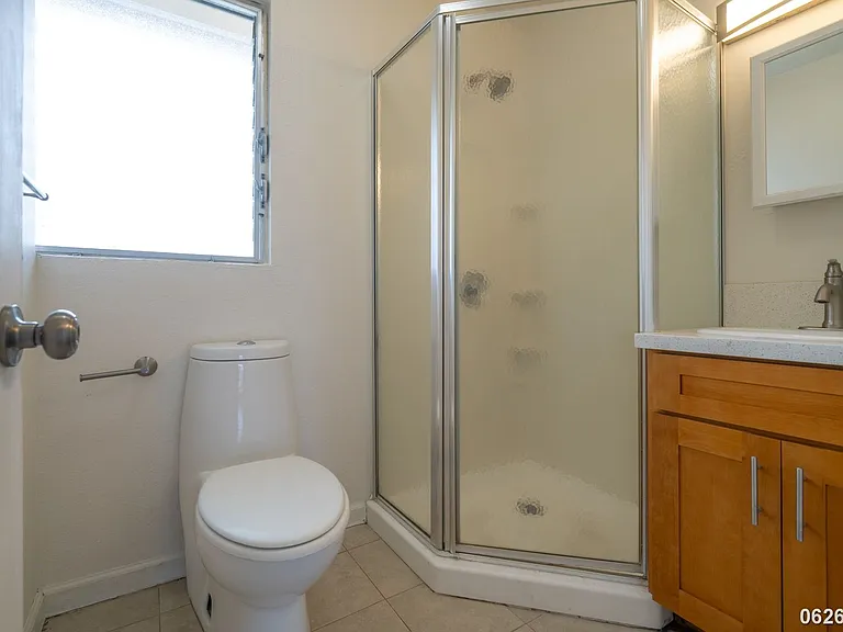 1725 Olona Ln — Photo 18