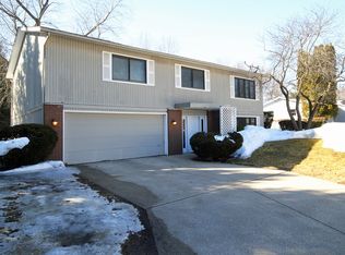 176 Mandalay Dr, Kalamazoo, MI 49009