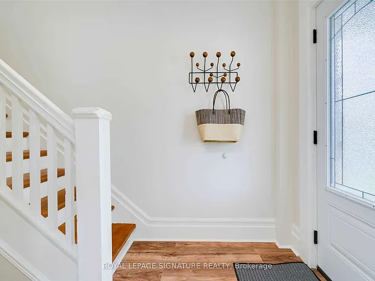 27 Coleridge Ave #UPPER — Photo 6