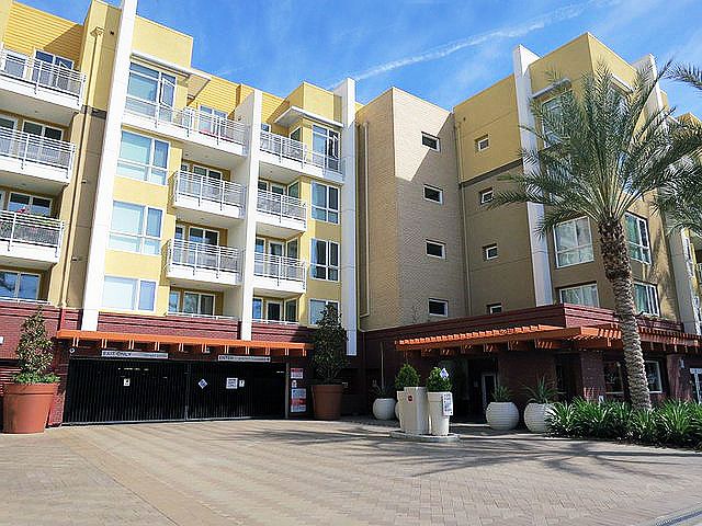 1st image of 21301 Erwin St Unit 345