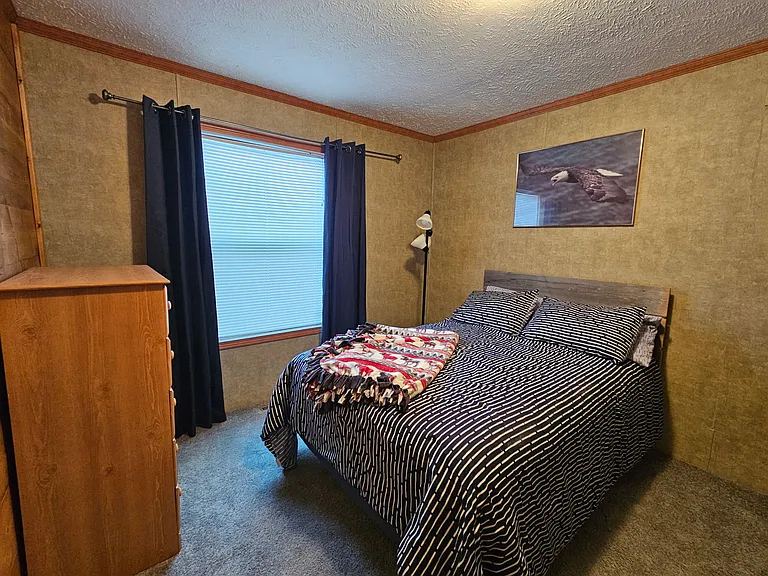 138 E Lake Dr — Photo 16