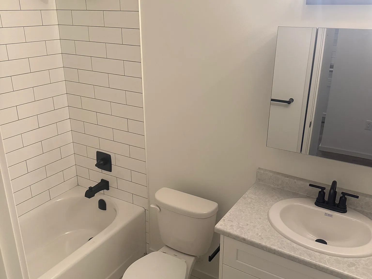 Casa Del Mar Apartments — Photo 4