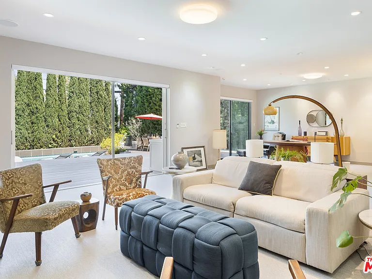 1256 Beverly Green Dr — Photo 16